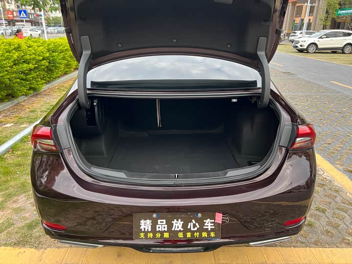 Фото 8 - Buick LaCrosse