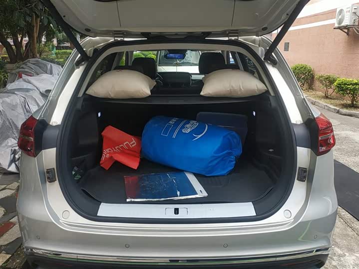 Фото 4 - Hongqi HS5