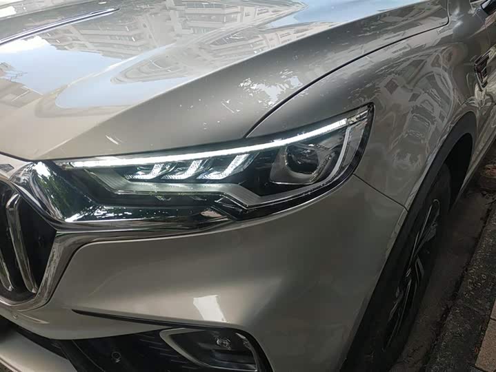 Фото 5 - Hongqi HS5