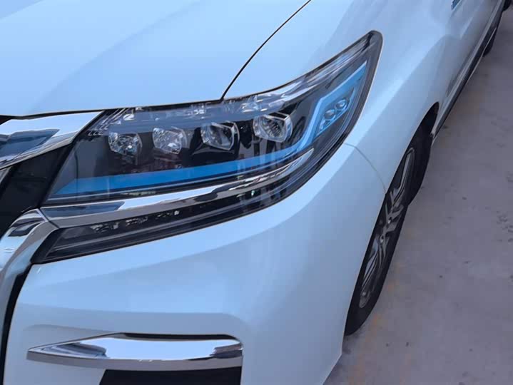 Фото 5 - Honda Elysion