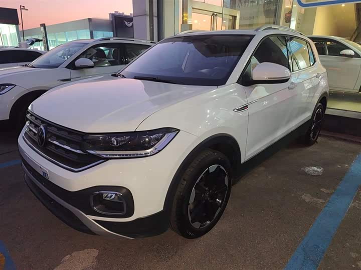 Фото 2 - Volkswagen Tacqua