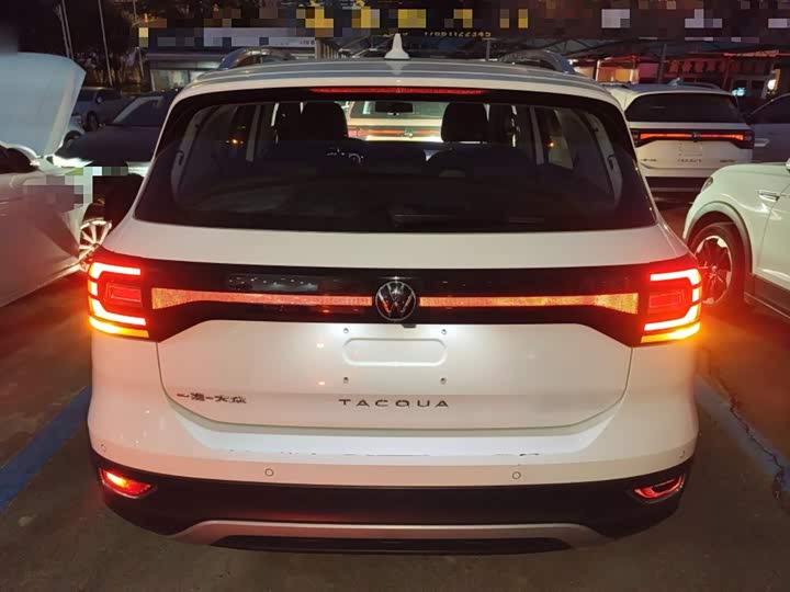 Фото 6 - Volkswagen Tacqua