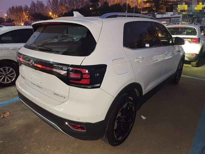 Фото 7 - Volkswagen Tacqua