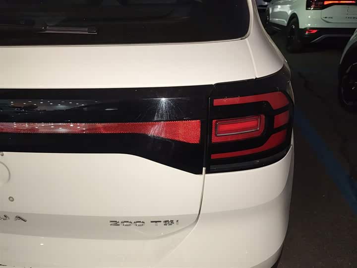 Фото 8 - Volkswagen Tacqua