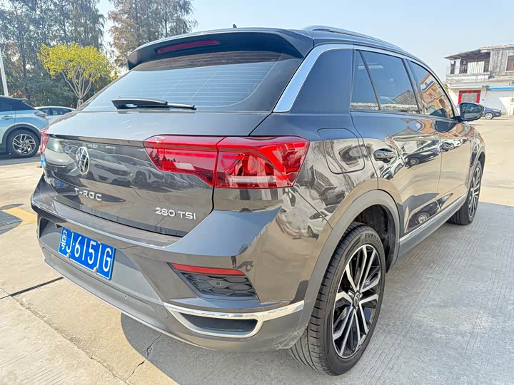 Фото 4 - Volkswagen T-Roc