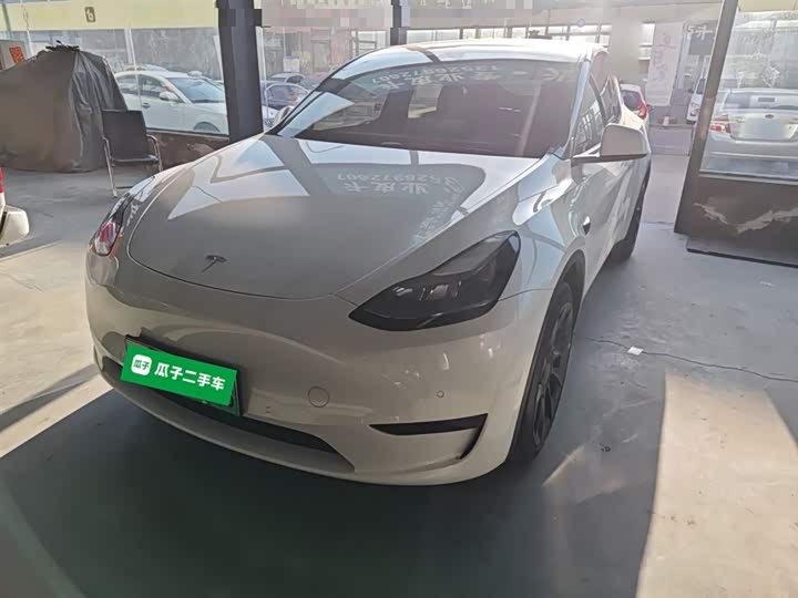 Фото 1 - Tesla Model Y