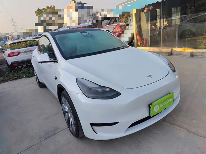 Фото 4 - Tesla Model Y