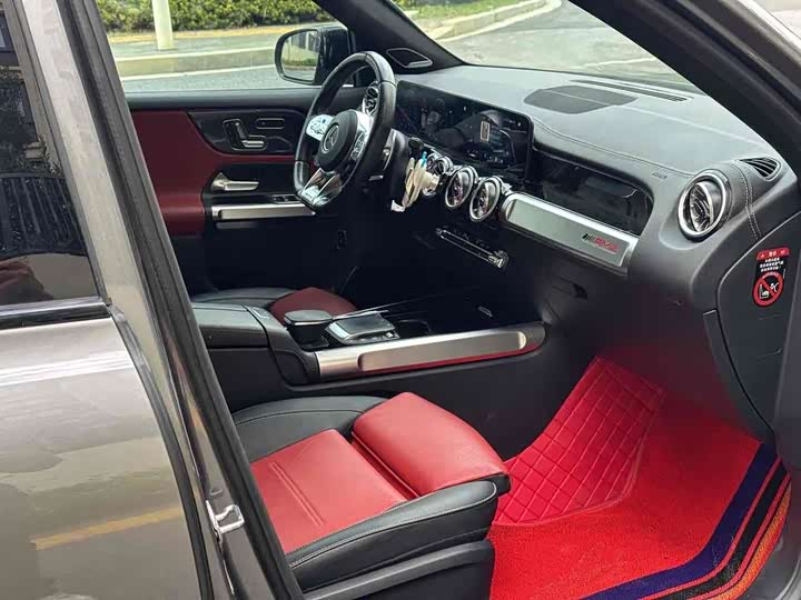 Фото 6 - Mercedes-Benz GLB-Class AMG