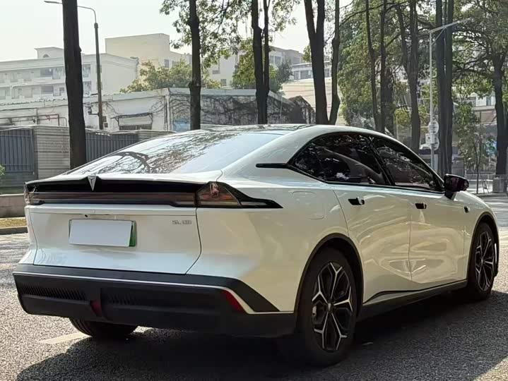 Фото 7 - Changan Deepal SL03