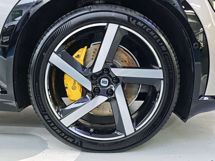 Фото 5 - Xiaomi YU7