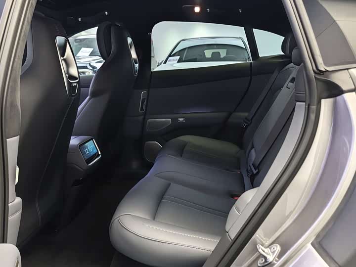 Фото 6 - Xiaomi YU7