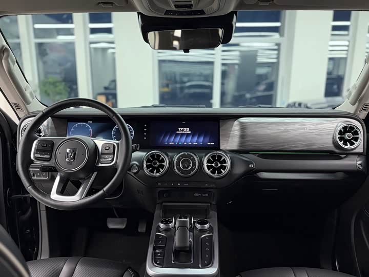 Фото 8 - Tank 300