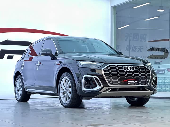 Фото 4 - Audi Q5L