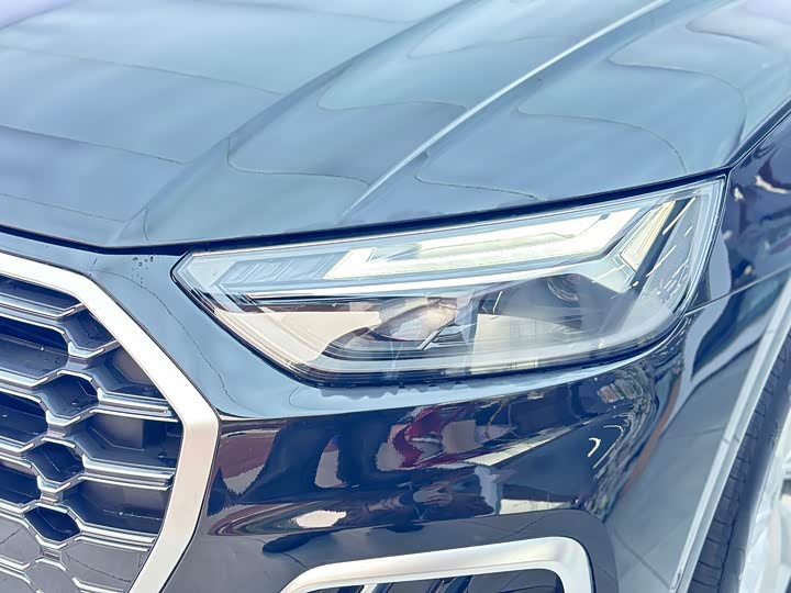 Фото 5 - Audi Q5L