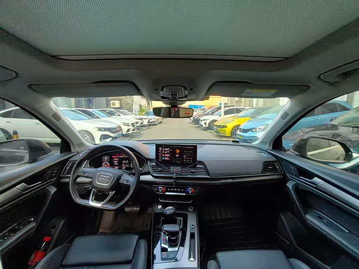 Фото 3 - Audi Q5L