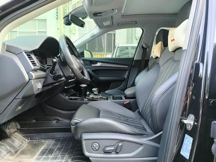 Фото 5 - Audi Q5L