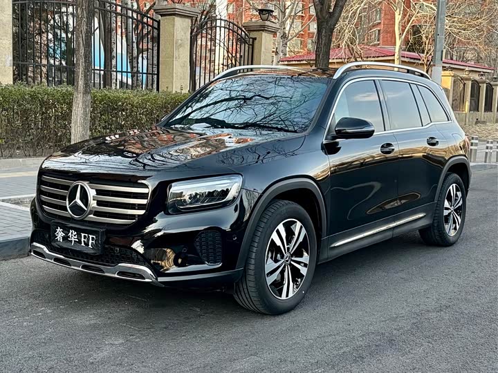 Фото 1 - Mercedes-Benz GLB-Class