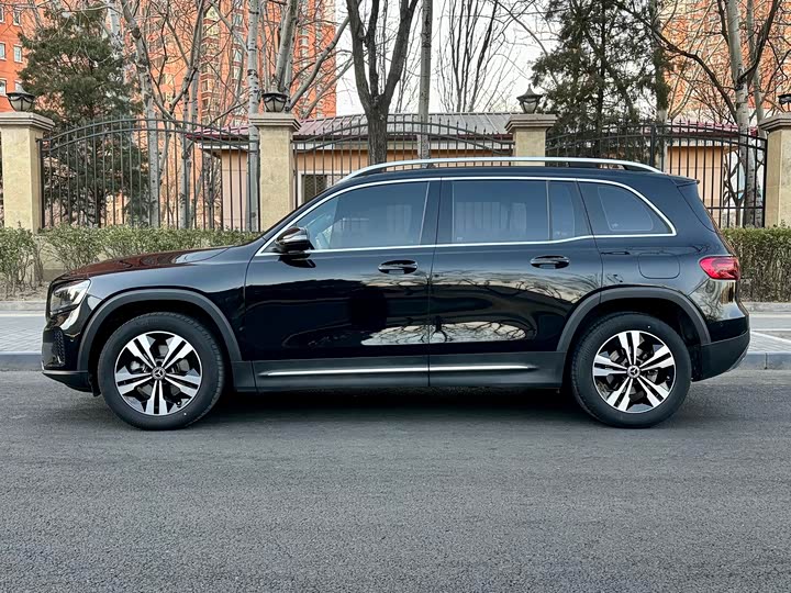 Фото 3 - Mercedes-Benz GLB-Class