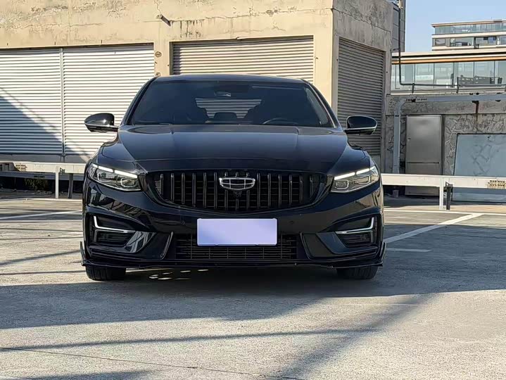 Фото 2 - Geely Preface