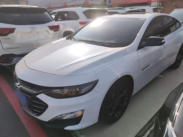 Фото 2 - Chevrolet Malibu XL