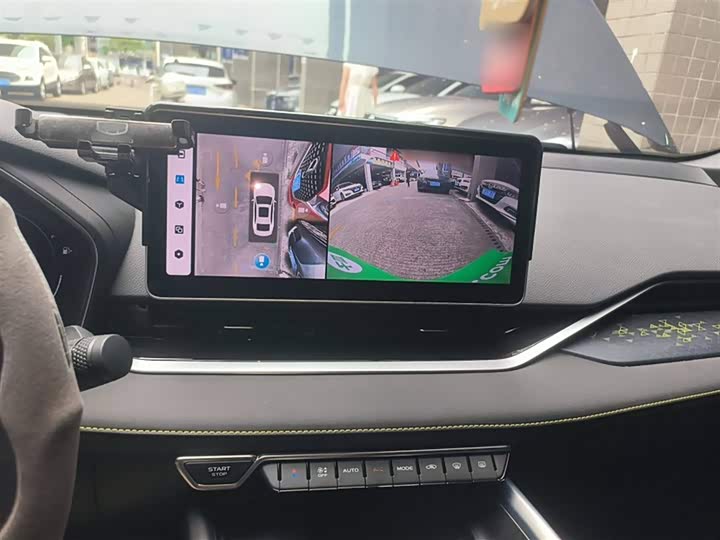 Фото 8 - Geely Preface