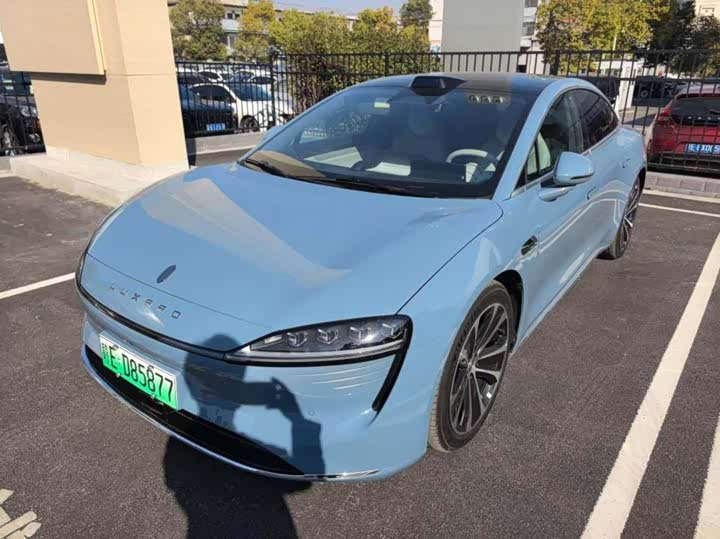 Фото 1 - Luxeed S7