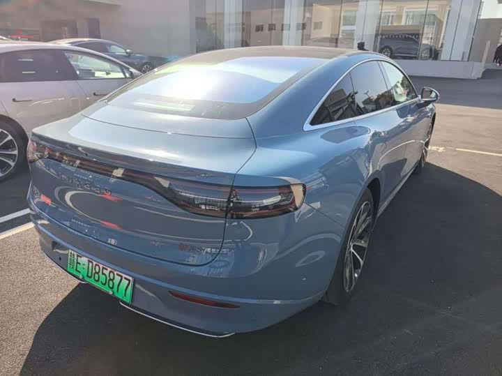 Фото 2 - Luxeed S7