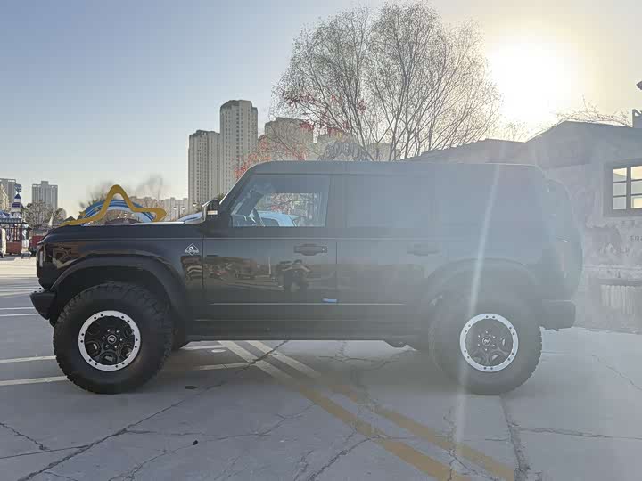 Фото 6 - Ford Bronco