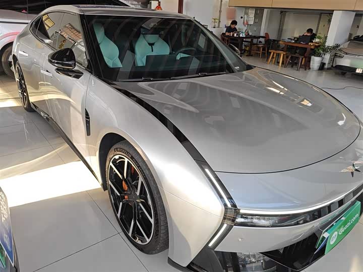 Фото 1 - XPeng P7