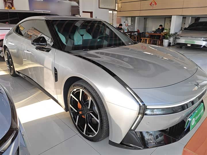 Фото 4 - XPeng P7