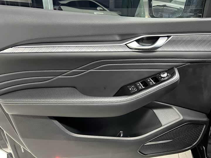 Фото 6 - Geely Preface