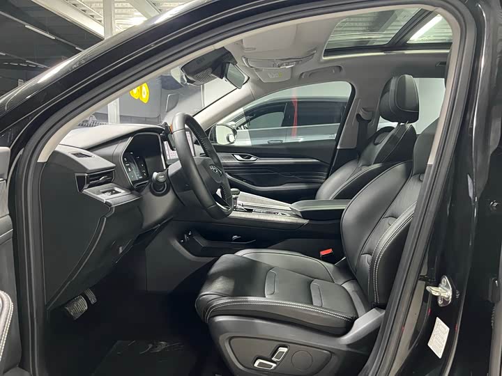 Фото 8 - Geely Preface