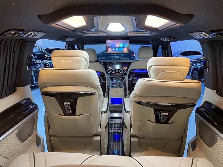 Фото 7 - Mercedes-Benz Vito