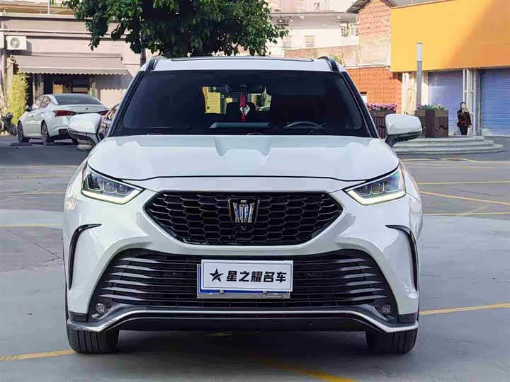 Фото 2 - Toyota Crown Kluger