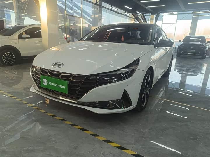 Фото 2 - Hyundai Elantra N line