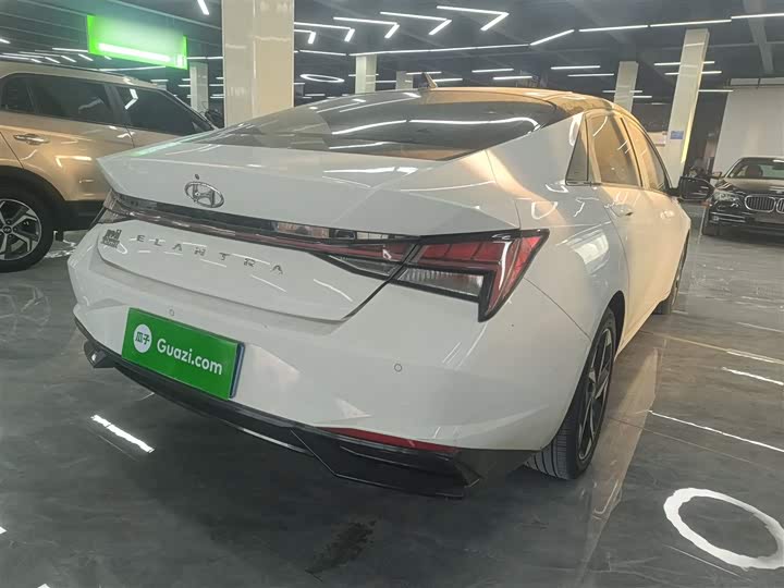 Фото 7 - Hyundai Elantra N line