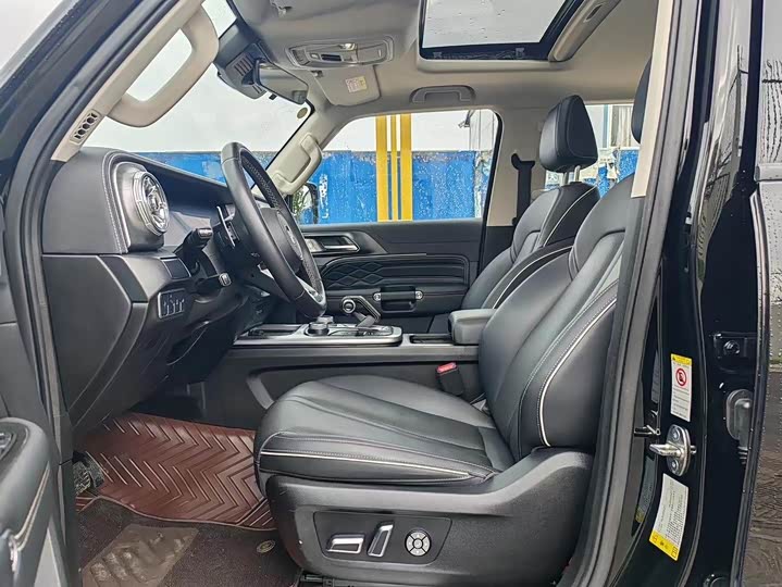 Фото 4 - Tank 300