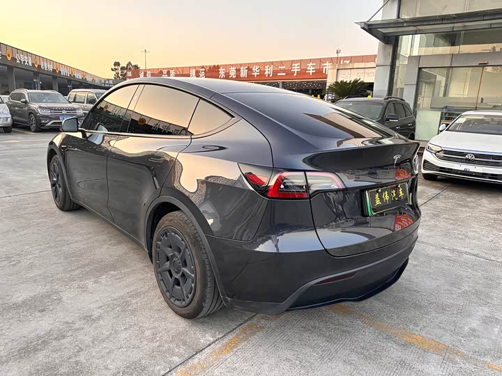 Фото 5 - Tesla Model Y
