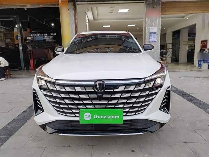 Фото 3 - Changan UNI-Z