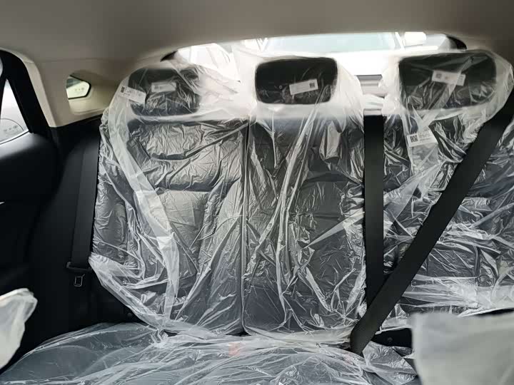 Фото 4 - Bestune B70