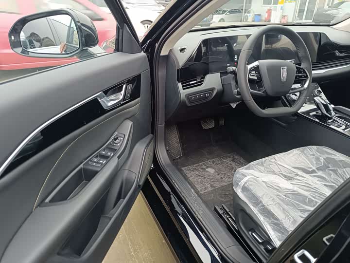 Фото 8 - Bestune B70