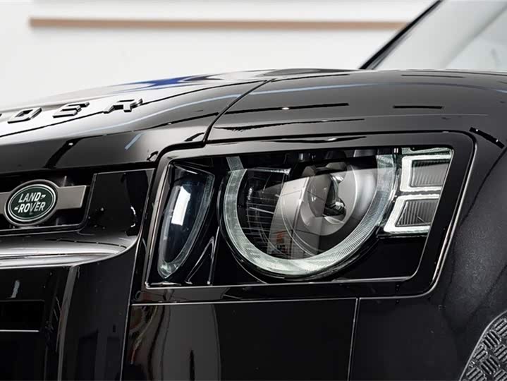 Фото 4 - Land Rover Defender