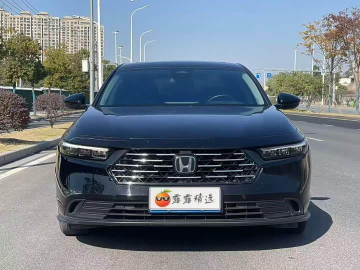 Фото 2 - Honda Accord