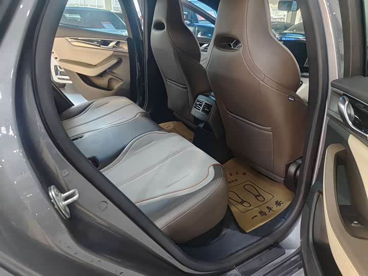 Фото 5 - BYD Qin Plus