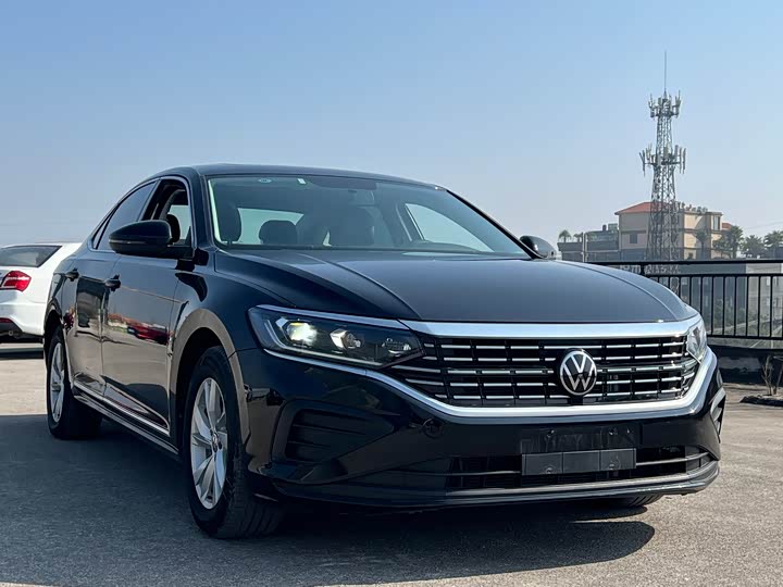 Фото 3 - Volkswagen Passat
