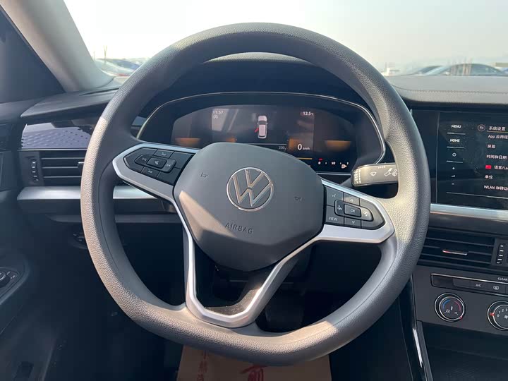 Фото 5 - Volkswagen Passat