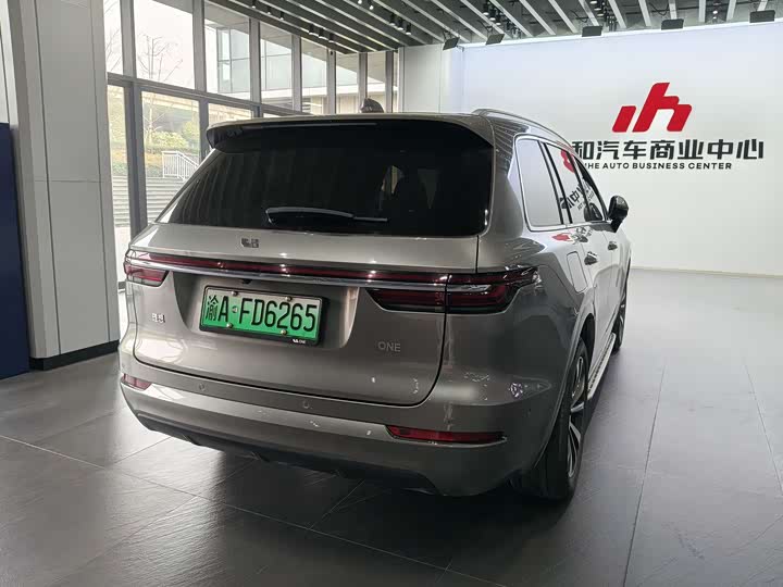 Фото 5 - LiXiang One