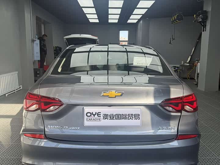 Фото 5 - Chevrolet Monza