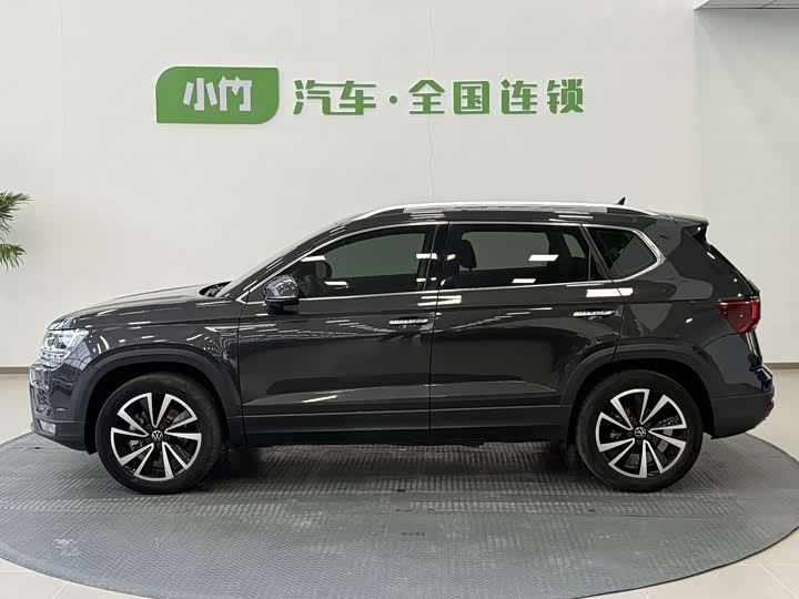 Фото 8 - Volkswagen Tharu