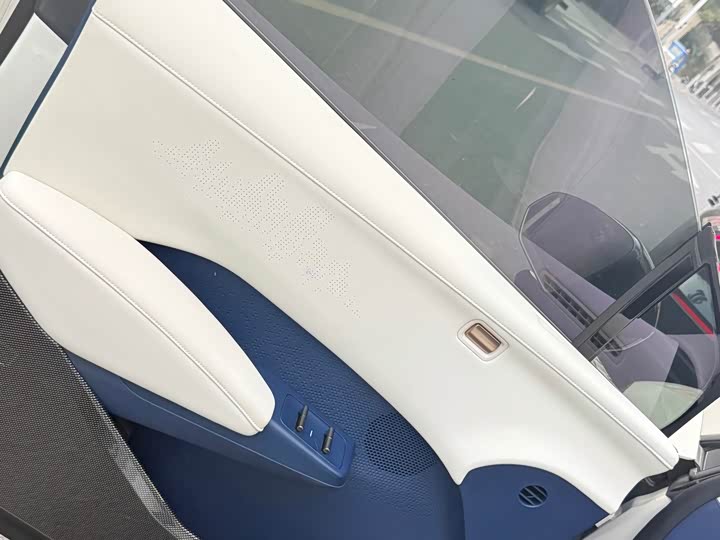 Фото 7 - Zeekr X